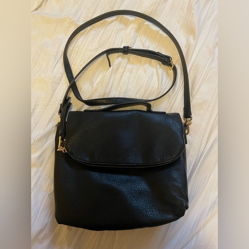 Black Flap Gold Zippered Cross Body Bag Purse